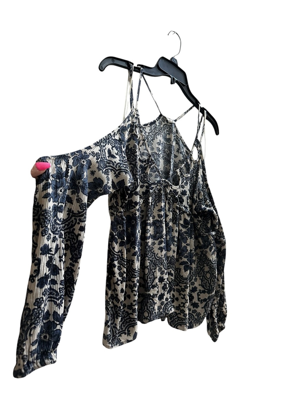 En Creme Bandana / Paisley Floral Boho Print off the Shoulder with straps Top